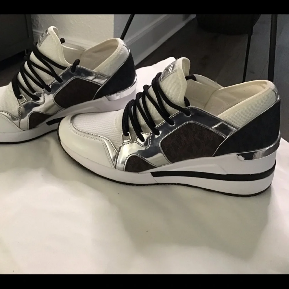 Michael Kors Wedge Sneakers Sz 8 M